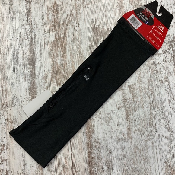 NWT ZooZatz black on black zip Hip Rocker belt - Picture 7 of 8